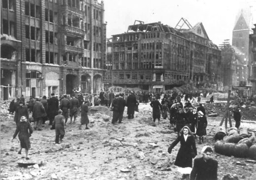 HH 1945